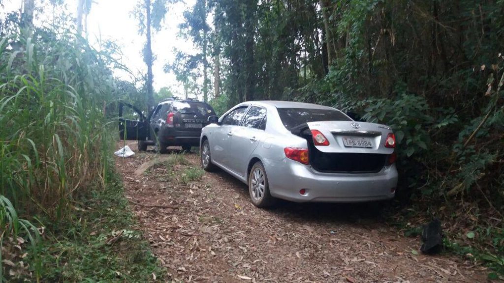 Veículos foram encontrados em uma estrada vicinal no interior de Galópolis (Foto: Divugação)