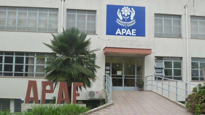 Apae ainda atende 130 beneficiários com fisioterapia (Foto: arquivo)