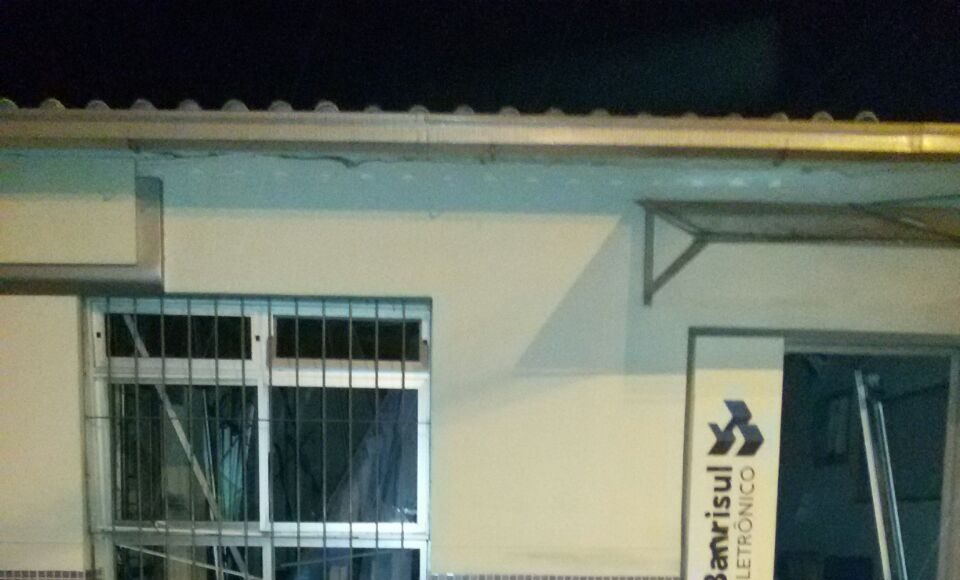 Agência foi explodida por volta das 4h30min da manhã desta terça-feira, dia 5. Foto: Divulgação/Blog do Juares