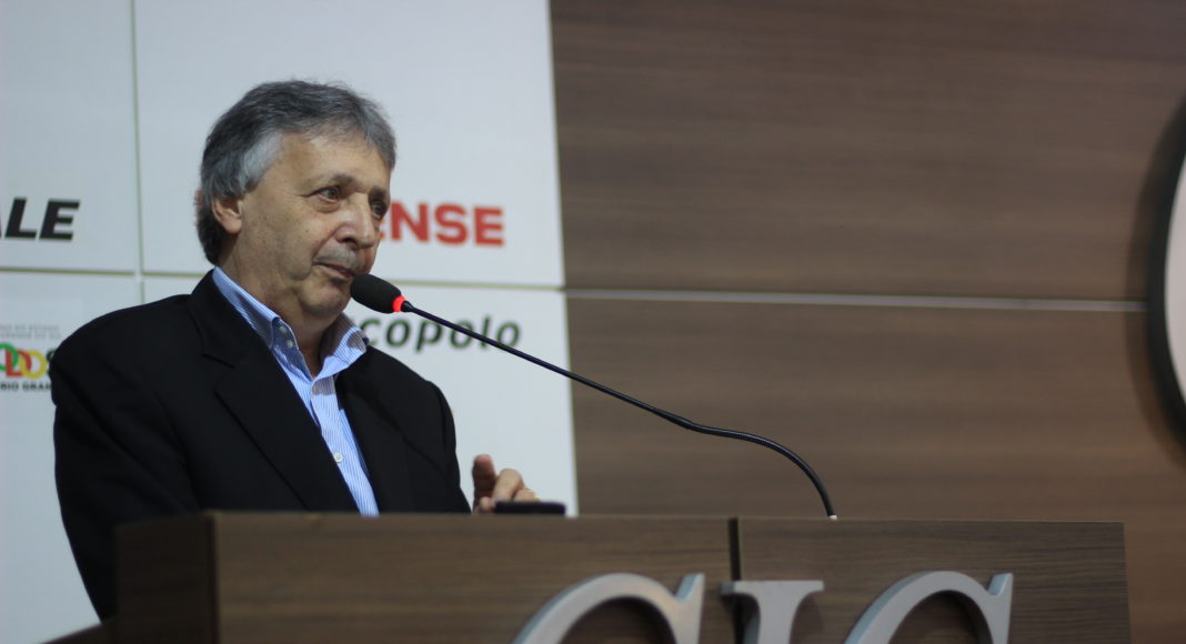 Presidente da Celulose Riograndense foi o palestrante da reunião-almoço desta segunda-feira (Foto: Vitória Gobbi/Grupo RSCOM)