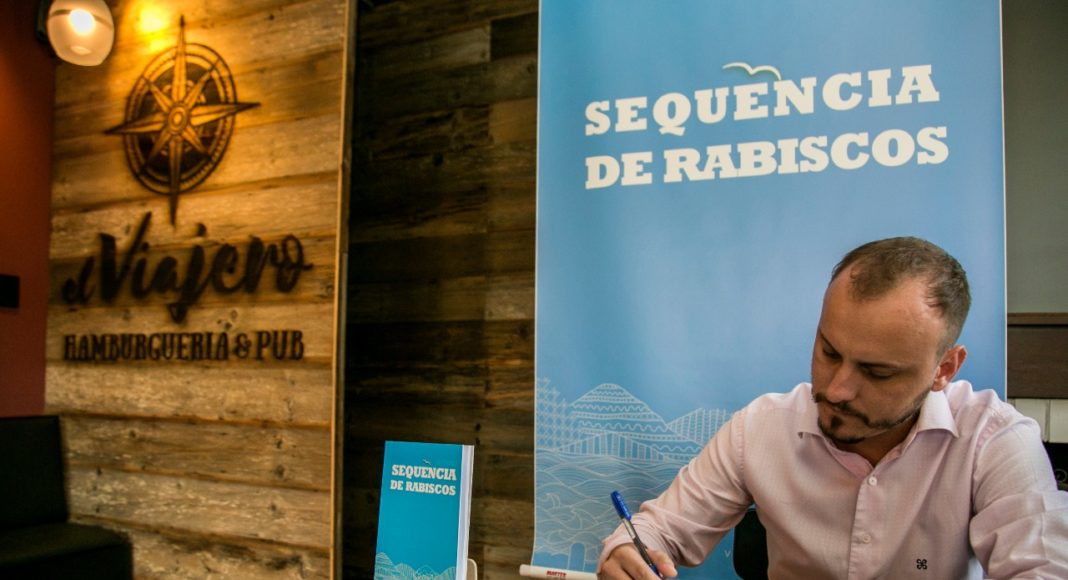 Jornalista Egui Baldasso lança livro de crônicas "Sequência de Rabiscos"