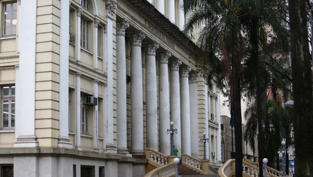Servidores que ganham até R$ 2 mil receberão nesta terça-feira | Foto: Leandro Osório/Especial Palácio Piratini