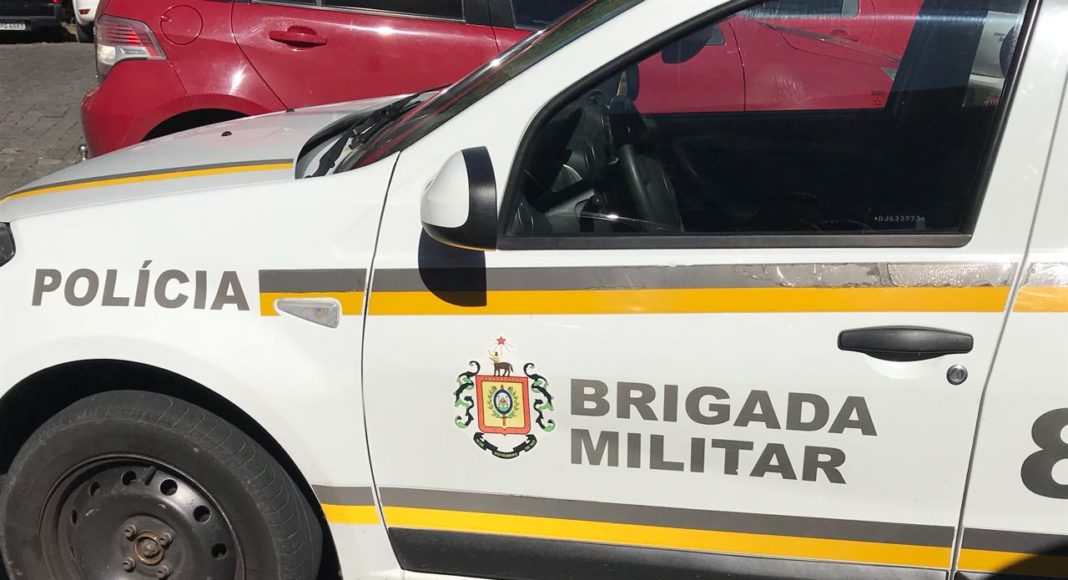 BM recupera veículos roubados e prende três suspeitos em Caxias do Sul BM recupera veículos roubados e prende três suspeitos em Caxias do Sul