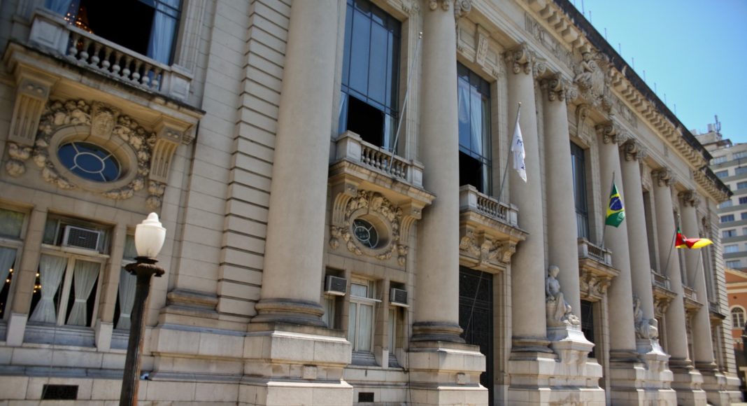 Servidores que recebem até R$10 mil serão pagos nesta segunda | Foto: Leandro Osório/Palácio Piratini