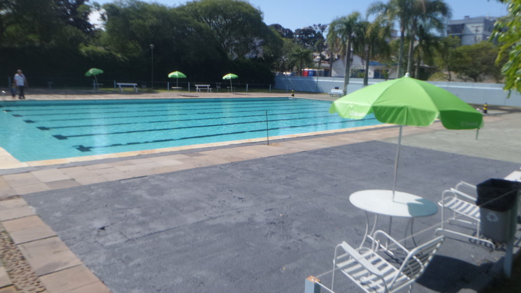 Aberta a temporada da piscina pública de Farroupilha
