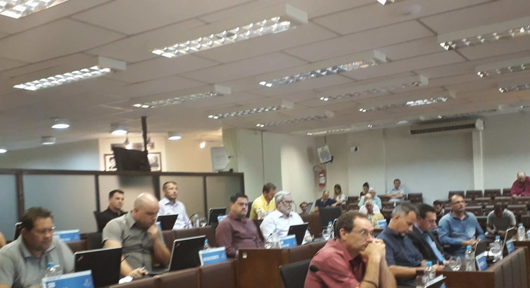 Câmara vota criação de nove cargos elevando gastos com pessoal
