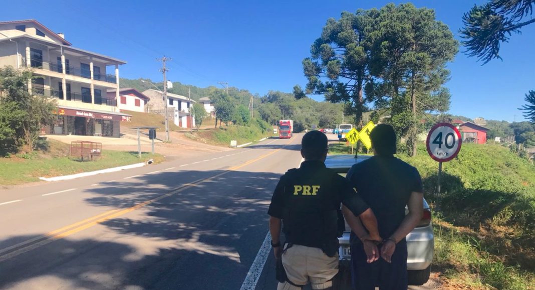 Homem é preso por porte sem autorização de 50 munições em Caxias do Sul