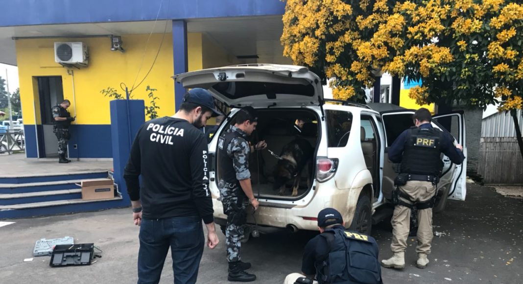 Ação conjunta prende casal e apreende 32 tijolos de cocaína em Caxias do Sul