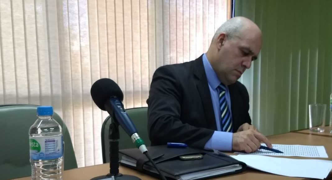 Defesa aguarda decisão judicial para Guerra depor à comissão processante