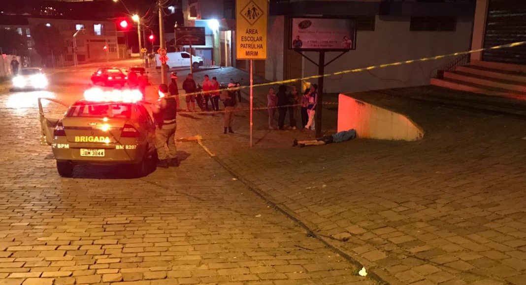 Polícia Civil prende suspeito de homicídio no Jardim Eldorado, em Caxias do Sul Polícia Civil prende suspeito de homicídio no Jardim Eldorado, em Caxias do Sul