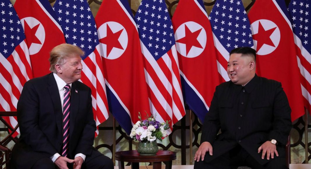 Segundo encontro em oito meses: Trump e Kim Jong-un se reúnem no Vietnã