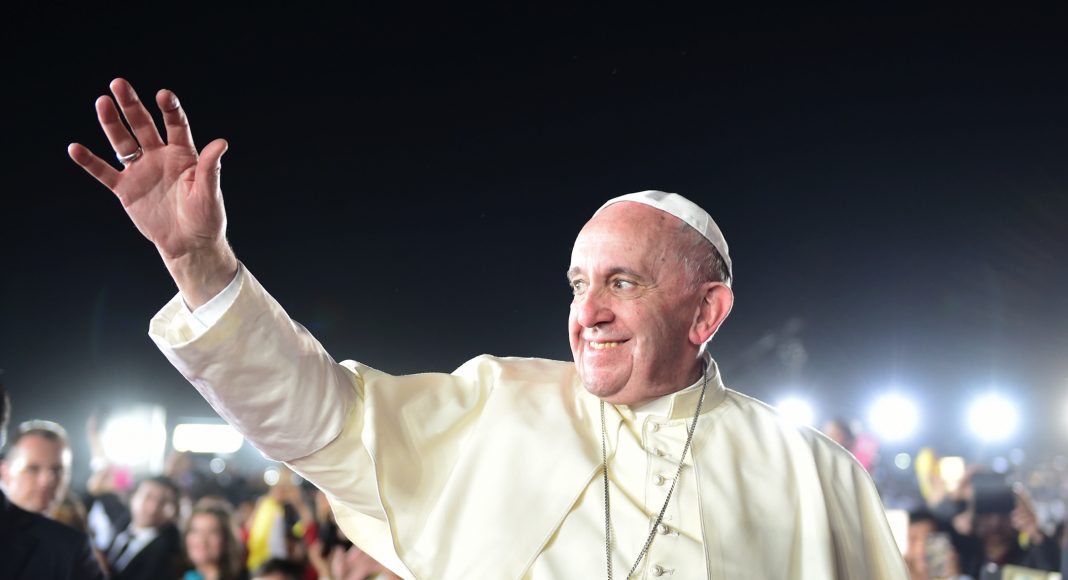 Papa Francisco faz visita histórica à Península Arábica