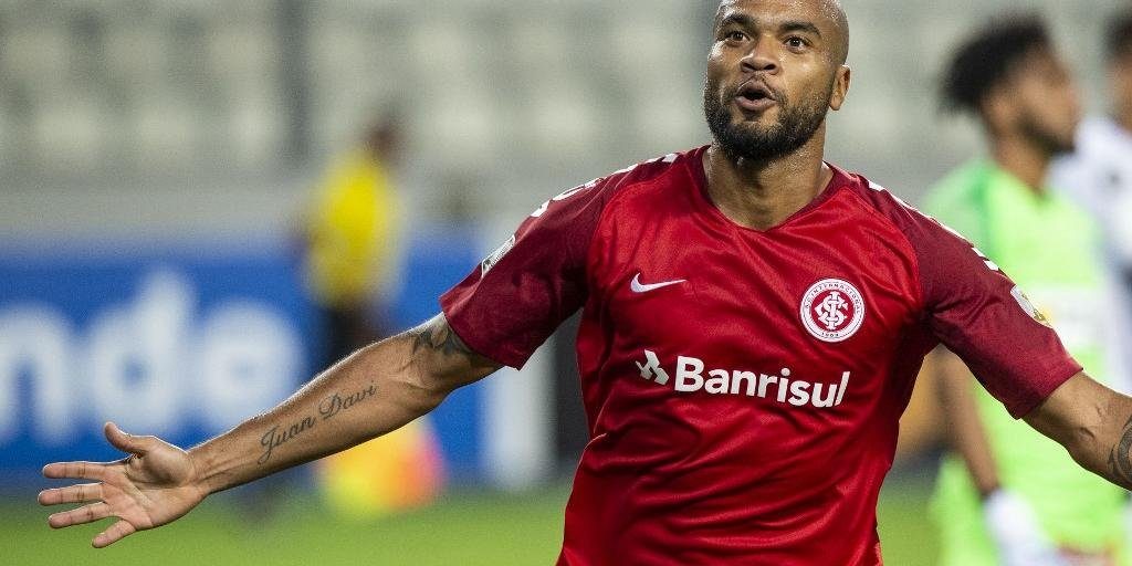 Rodrigo Moledo marcou o gol do Inter (Foto: Ernesto Benavides / AFP)