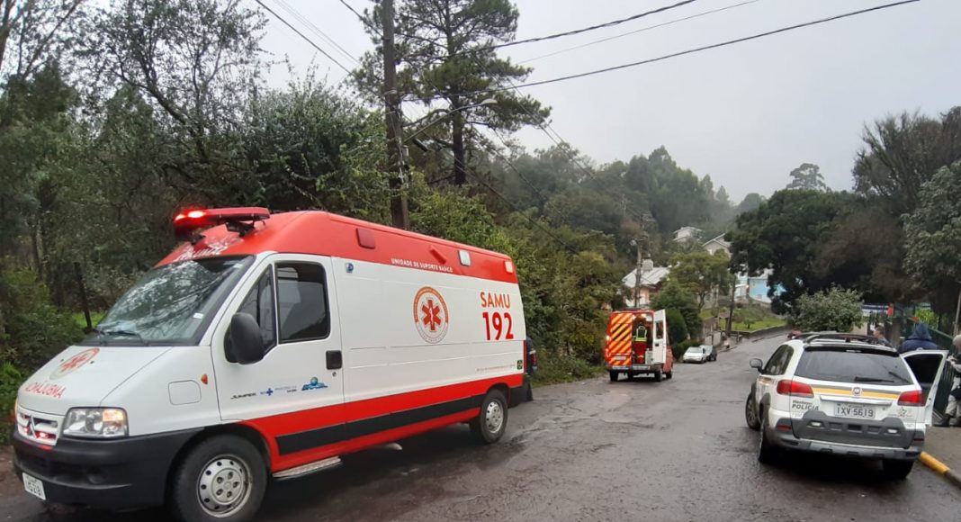 Acidente envolvendo duas motocicletas é verificado em Garibaldi