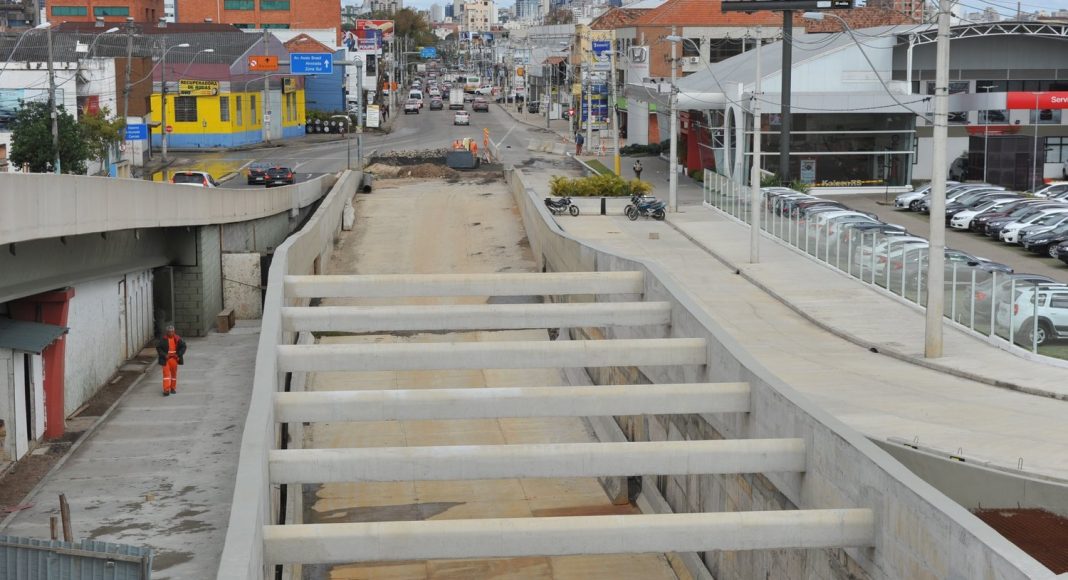 Obra está inacabada desde 2014 (Foto: Divulgação)