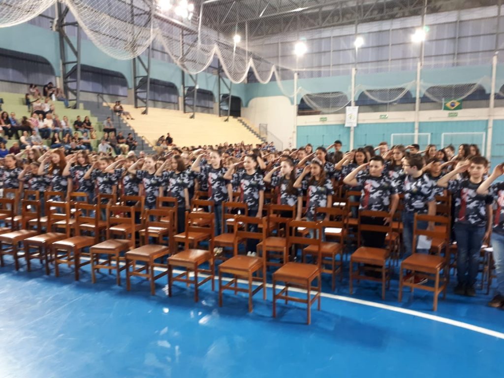 Cerimônia marca formatura de 150 alunos no PROERD, em Garibaldi