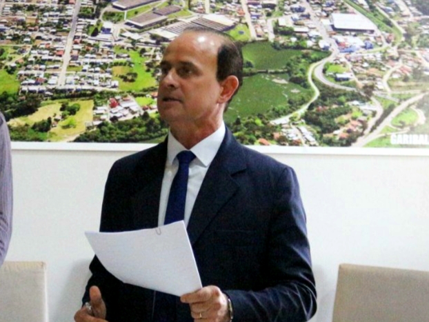 Devido a pandemia, prefeito de Garibaldi anuncia corte de 20% de seu salário