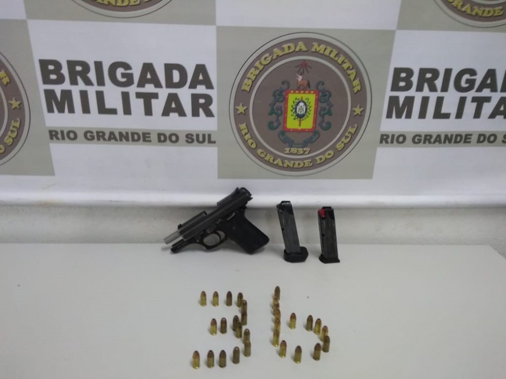 Homem é preso por porte ilegal de arma na BR-116, em São Marcos