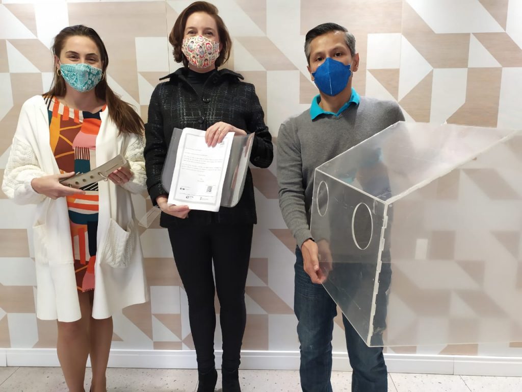 IFRS doa 800 face shields e quatro aerosol box ao Tacchini 