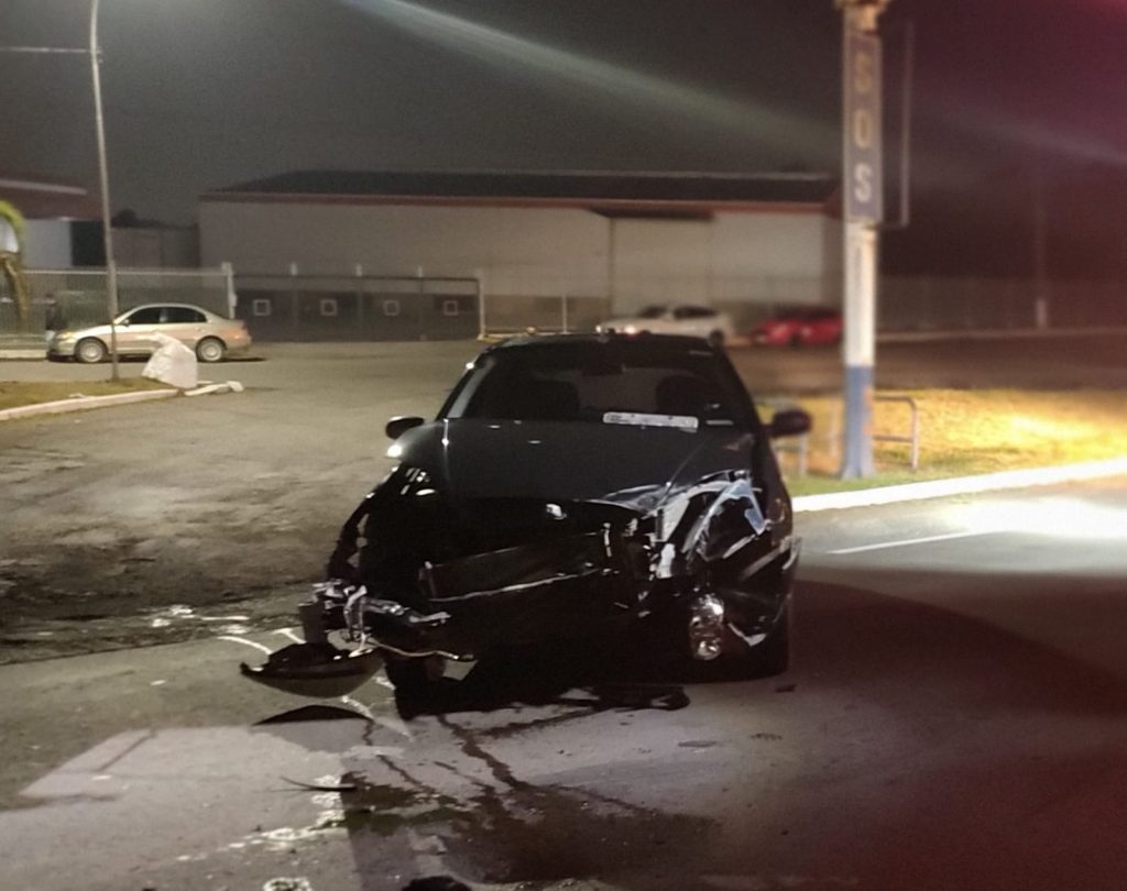 Homem fica ferido após colisão envolvendo carro e caminhonete, em Garibaldi