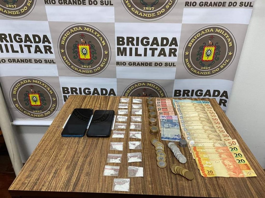 Homem com diversos antecedentes policiais é preso por tráfico, em Farroupilha