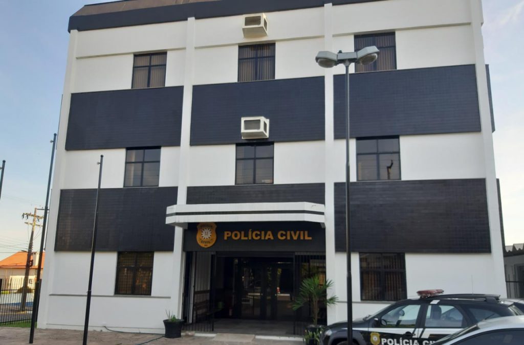 Estágiario de escritório de advocacia é preso suspeito de fraudar documentos em Farroupilha