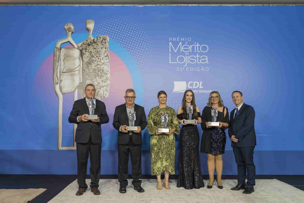Mérito Lojista da CDL-BG premia empresários e personalidades