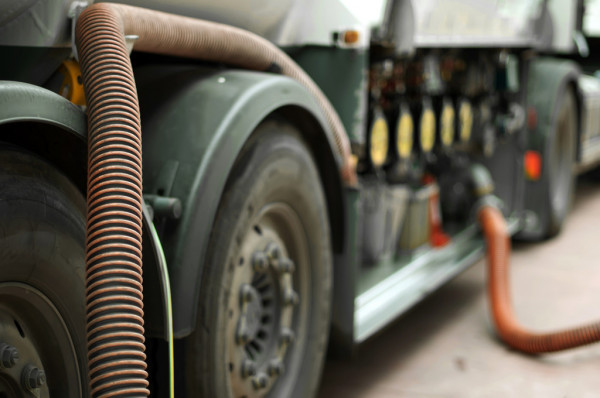 Caminhoneiros avaliam greve após alta do diesel: “política da Petrobras é alvo”, diz categoria