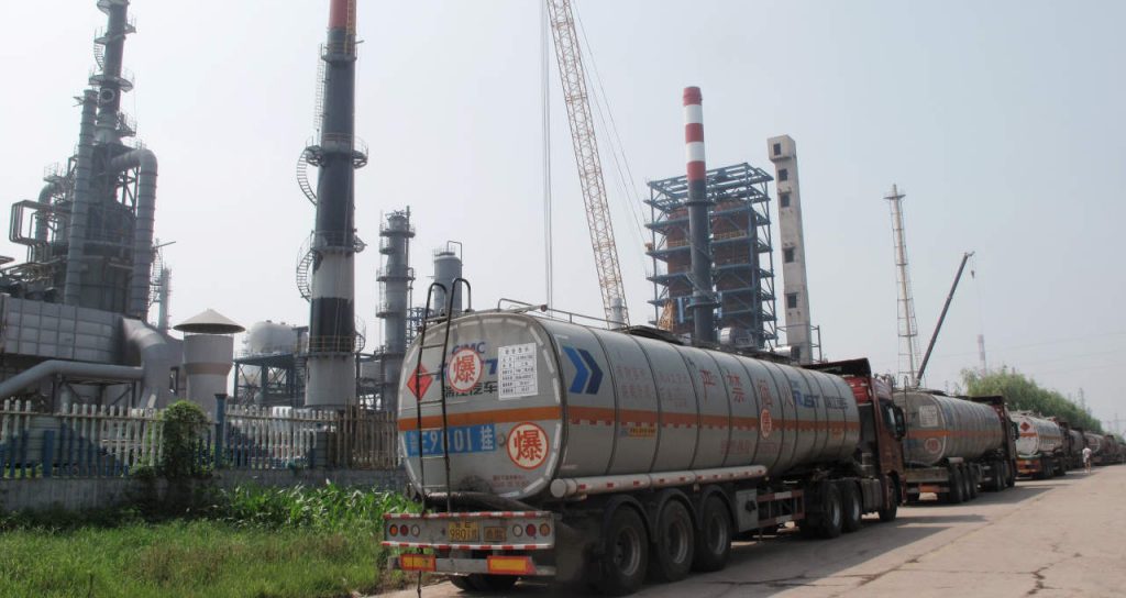 Produção de refinarias na China registra maior queda anual em mais de uma década