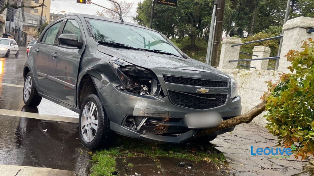 Idosa de 84 anos provoca acidente na Av. Rio Branco, em Caxias do Sul