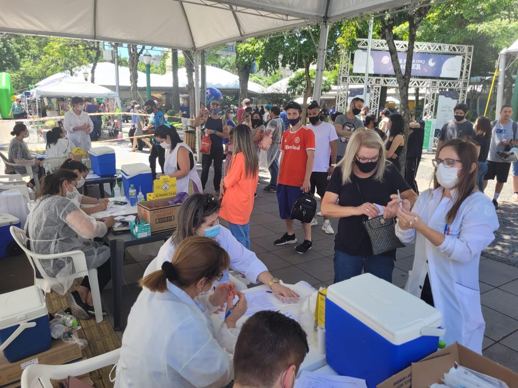 Cronograma de vacinação contra a covid-19 para a 1ª semana de outubro em Caxias do Sul