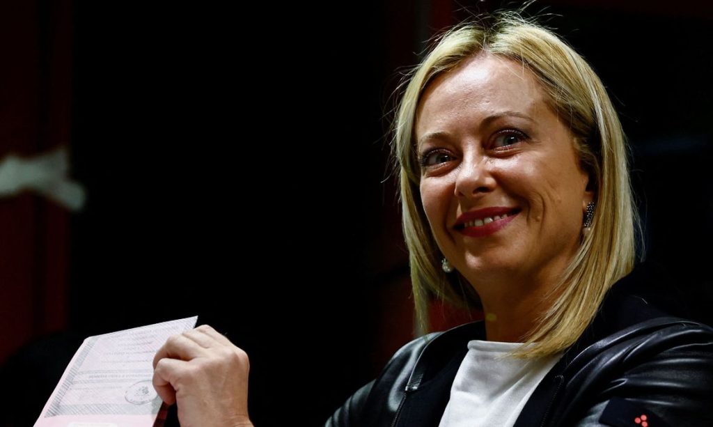 Após quase 80 anos, Itália volta a ter governo de extrema direita