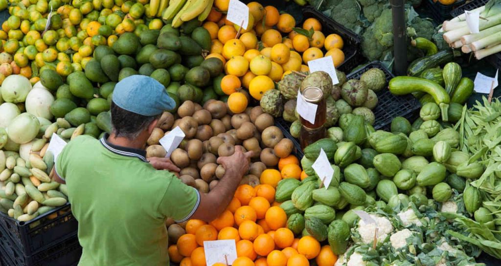 Índice mundial de preços dos alimentos cai pelo quinto mês consecutivo