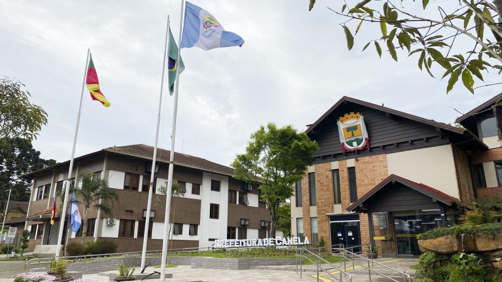 Canela: concedida liminar para suspender mais de 200 cargos em comissão