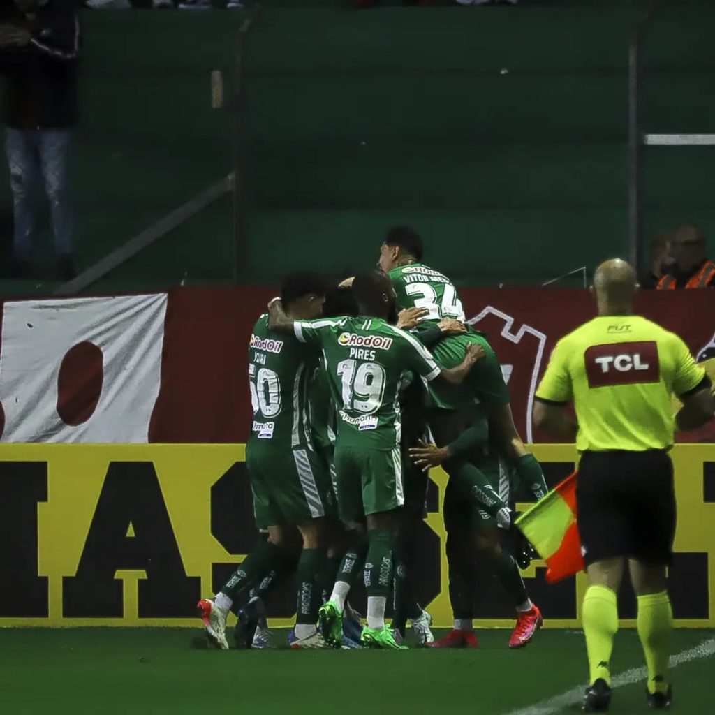 Juventude se despede do estádio Alfredo Jaconi com susto no Campeão da América