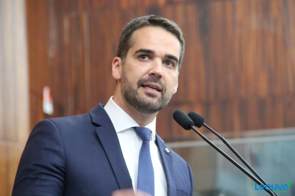 “Eu lamento a sua ignorância”, afirma governador gaúcho após ataque do ex-deputado federal Jean Wyllys