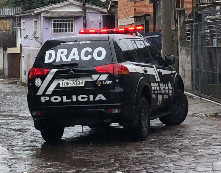 Foragido por tráfico de drogas é preso no bairro Centenário, em Caxias do Sul