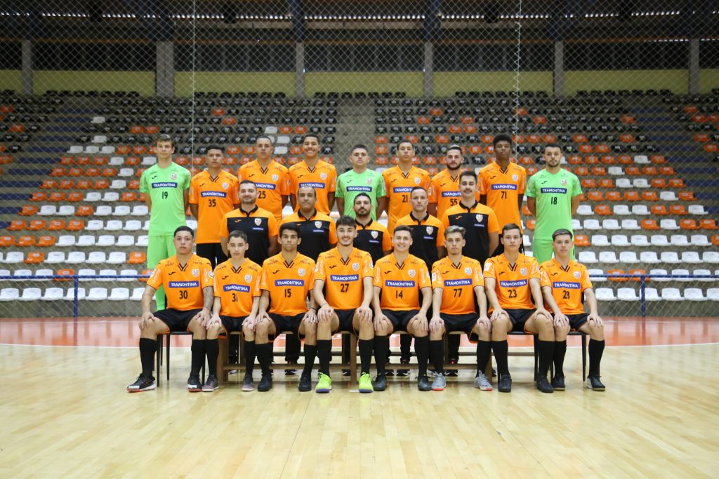 Foto oficial da equipe sub-20 para a temporada 2023