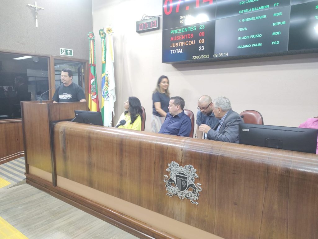 Sandro Fantinel pede desculpa ao povo baiano na tribuna da Câmara de Caxias do Sul