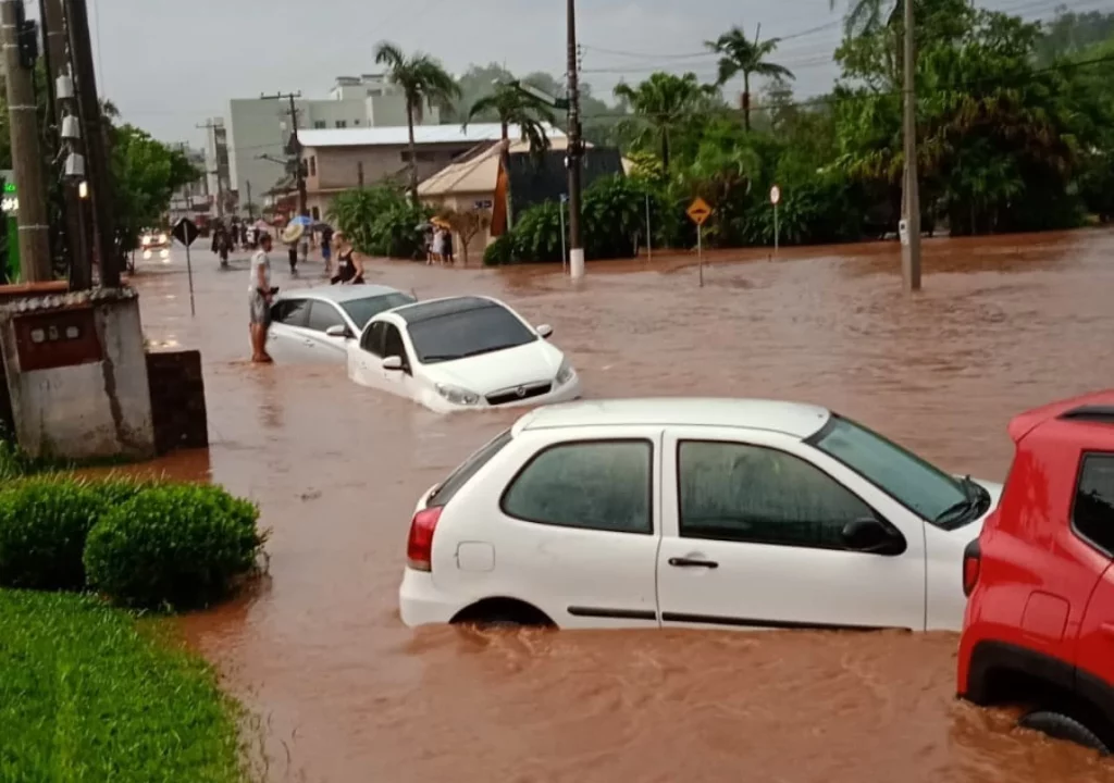 Temporal causou alagamentos no Vale do Caí e estragos na Serra Gaúcha