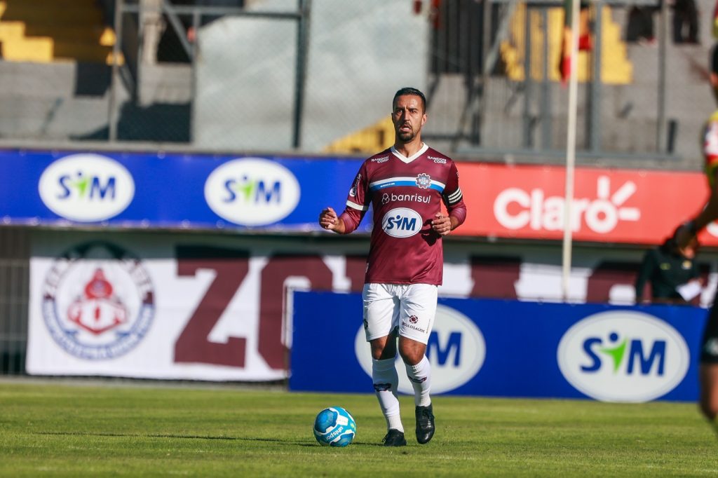 Capitão do Caxias, Dirceu voltou de lesão na partida contra o Concórdia Capitão do Caxias, Dirceu voltou de lesão na partida contra o Concórdia