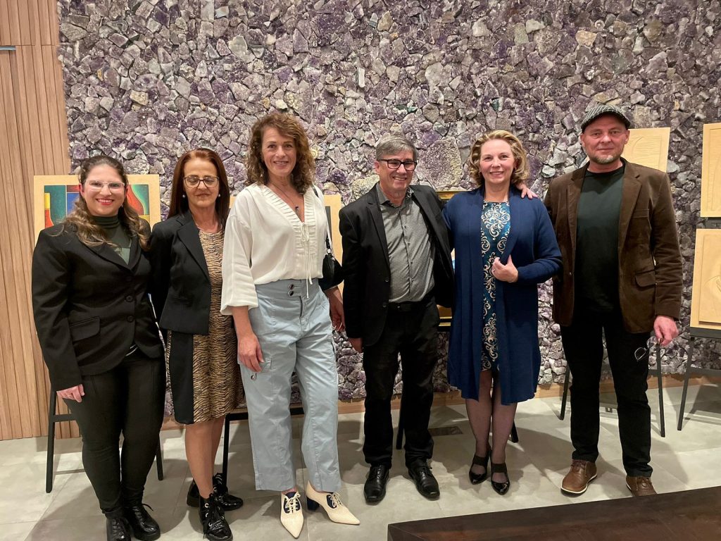 Foto: Artistas plásticos que fazem parte da mostra/Divulgação