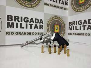 Menor de idade foi apreendido