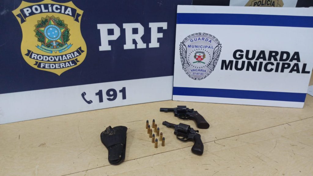 Casal é preso com duas armas carregadas em Vacaria