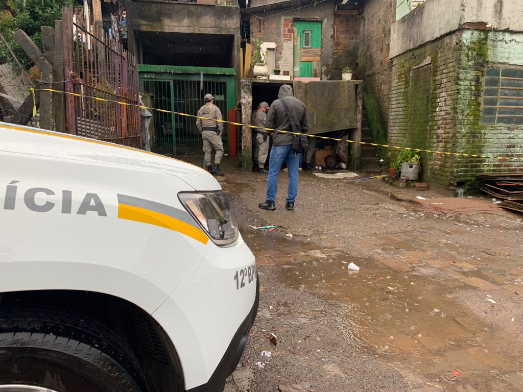 Identificado homem morto com diversos tiros no bairro Primeiro de Maio, em Caxias do Sul