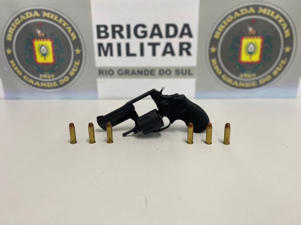 Ação da Brigada Militar prende homem na Estação Férrea, em Caxias do Sul