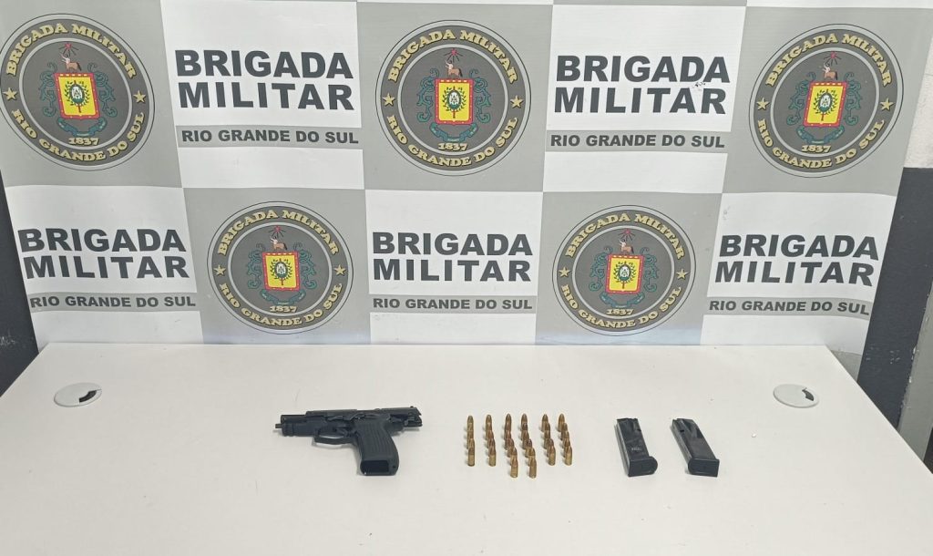 Homem é preso com pistola durante abordagem a veículo em Caxias do Sul