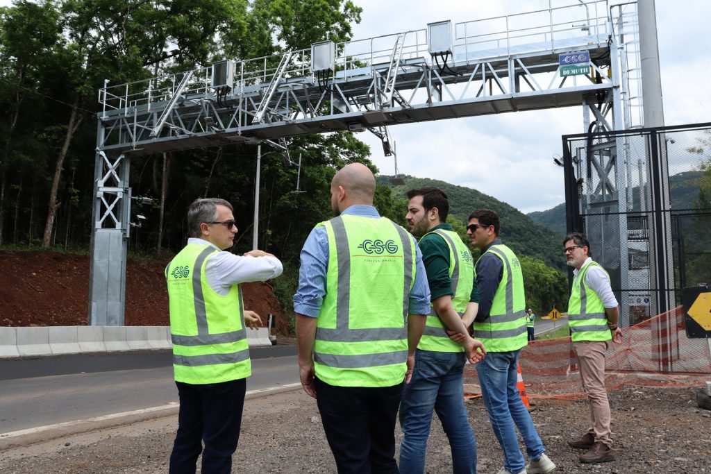 Secretário Estadual de Parcerias e Concessões visita instalações do pedágio, em Antônio Prado