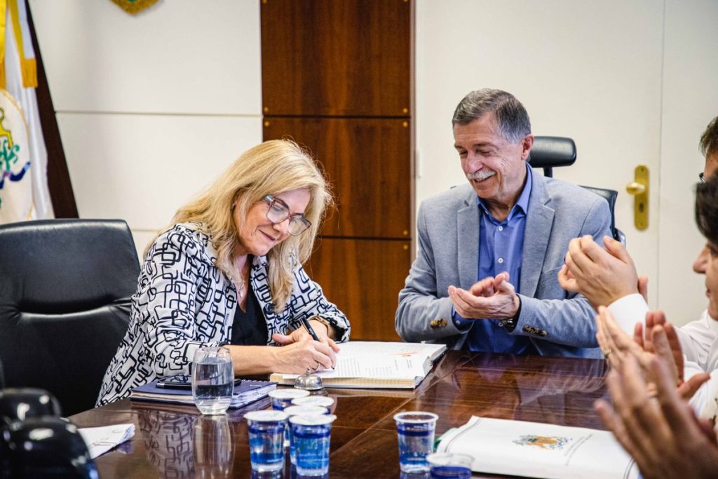 Vice Paula Ioris assume como prefeita em exercício de Caxias do Sul até 5 de dezembro