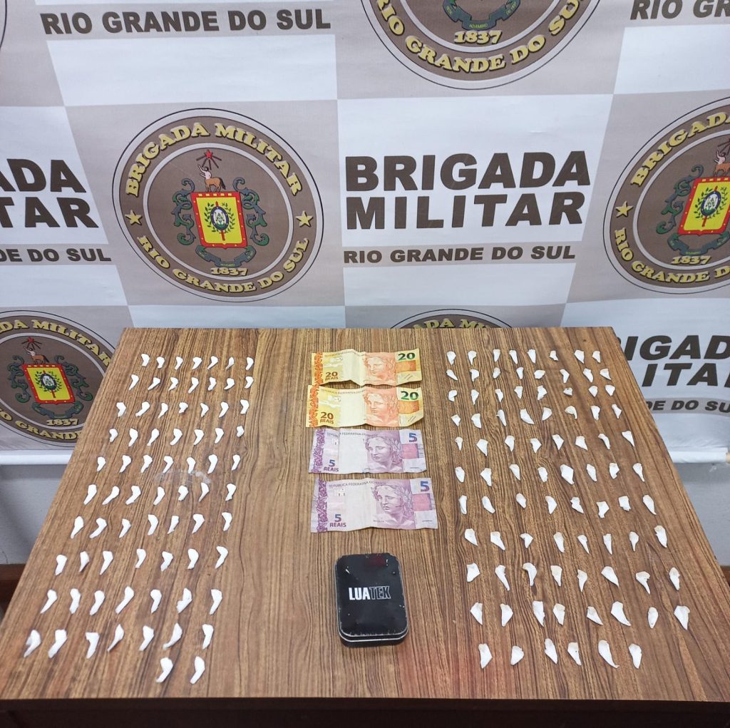 Homem é preso por tráfico pela Força Tática em Farroupilha